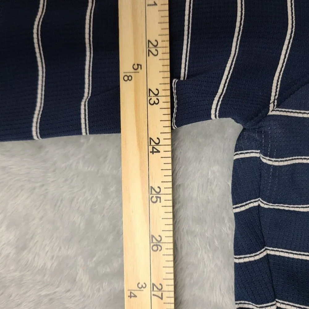 Nike Mens Performance Dri_Fit shirt. Navy and white Stripped‎ Size XL
